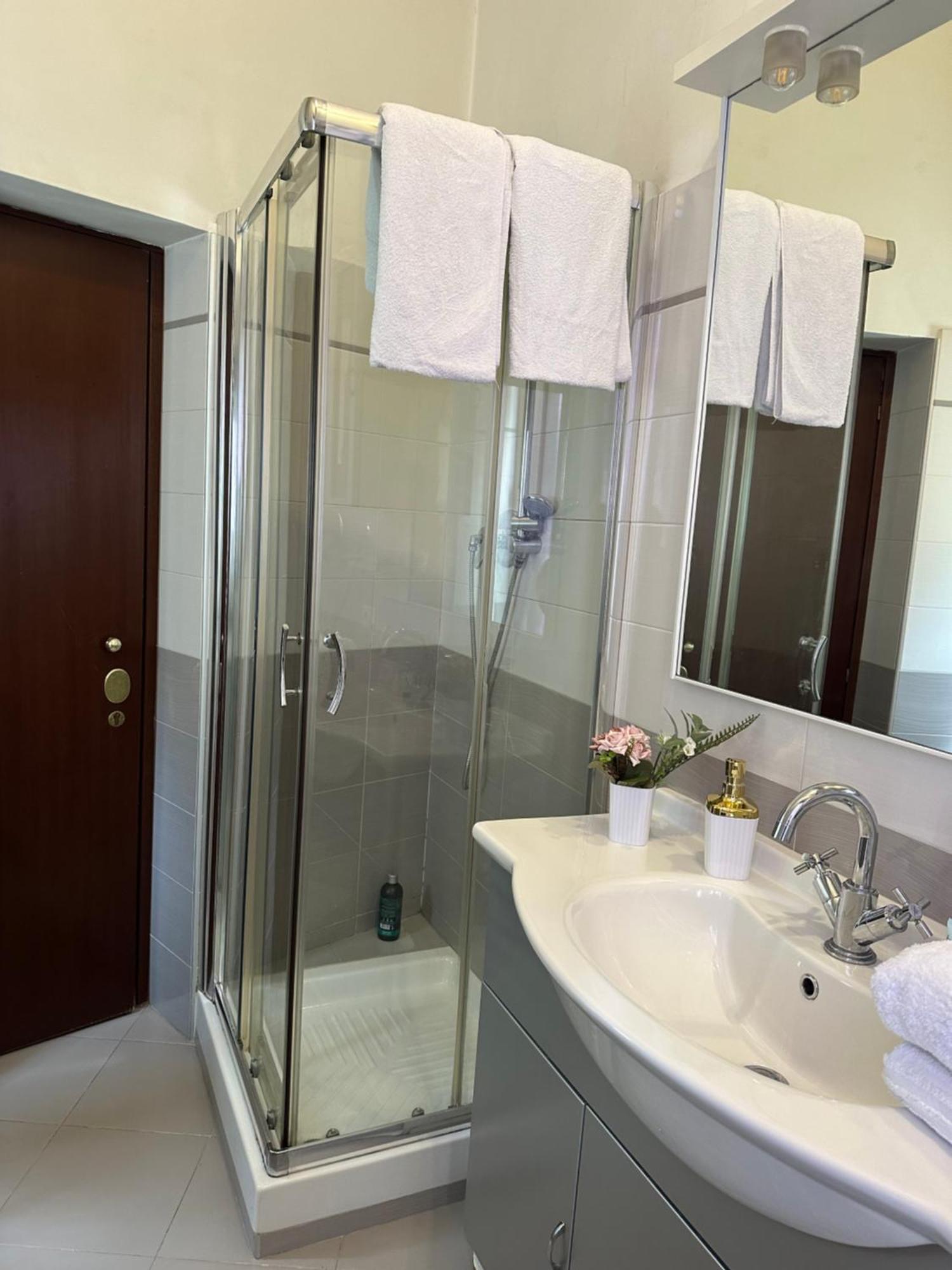 Loft Germanico Apartment Roma Ngoại thất bức ảnh
